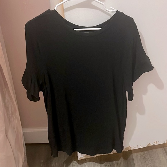 Ruffle sleeve top - Picture 4 of 5